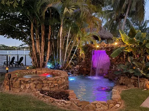 7521 SW 56th Street Miami FL 33155