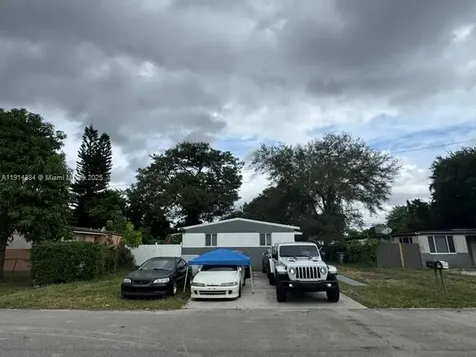 6351 Hayes Street Hollywood FL 33024