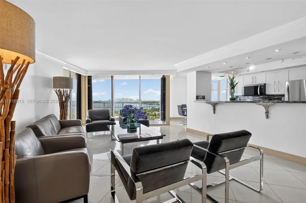 4000 Towerside Terrace Miami FL 33138