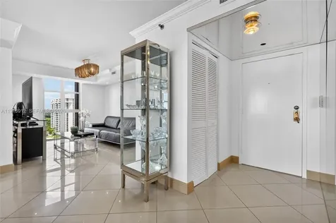 4000 Towerside Terrace Miami FL 33138