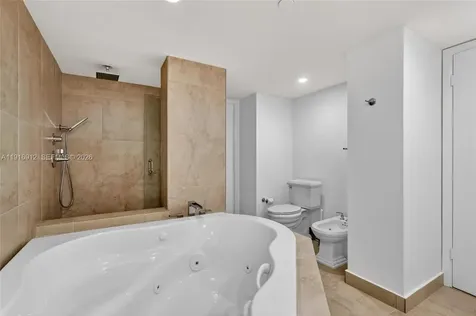 4000 Towerside Terrace Miami FL 33138