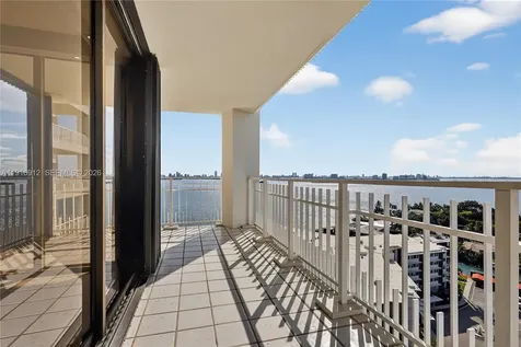 4000 Towerside Terrace Miami FL 33138