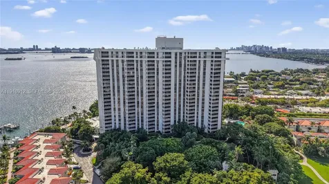 4000 Towerside Terrace Miami FL 33138