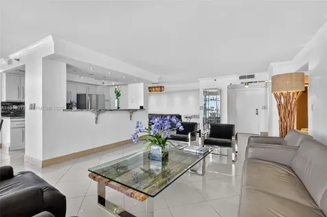 4000 Towerside Terrace Miami FL 33138