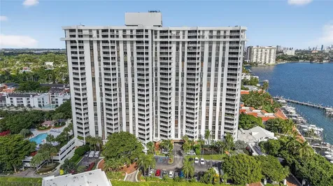 4000 Towerside Terrace Miami FL 33138