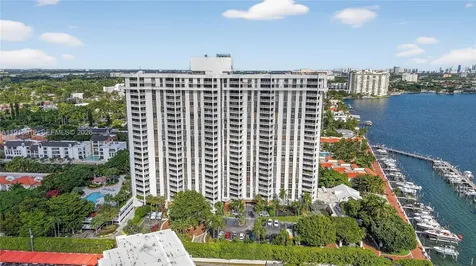 4000 Towerside Terrace Miami FL 33138