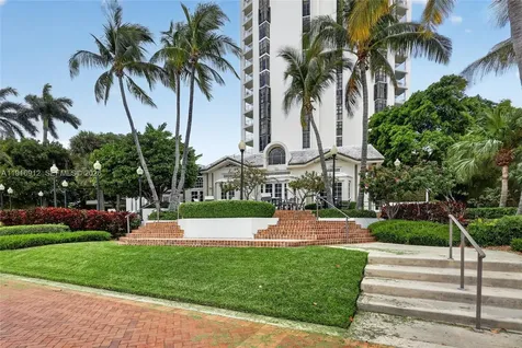 4000 Towerside Terrace Miami FL 33138