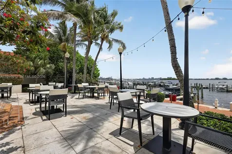 4000 Towerside Terrace Miami FL 33138
