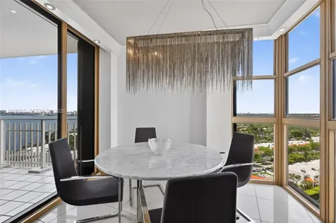 4000 Towerside Terrace Miami FL 33138
