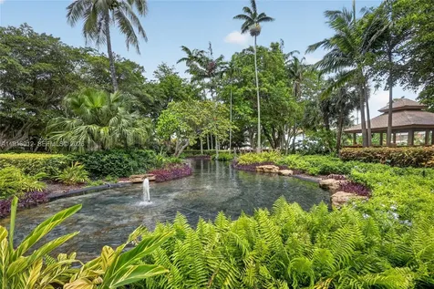 4000 Towerside Terrace Miami FL 33138