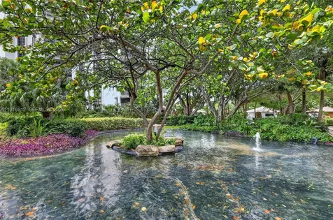 4000 Towerside Terrace Miami FL 33138