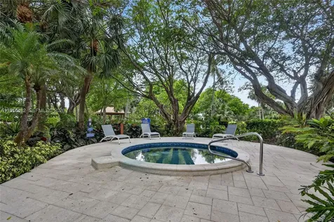 4000 Towerside Terrace Miami FL 33138
