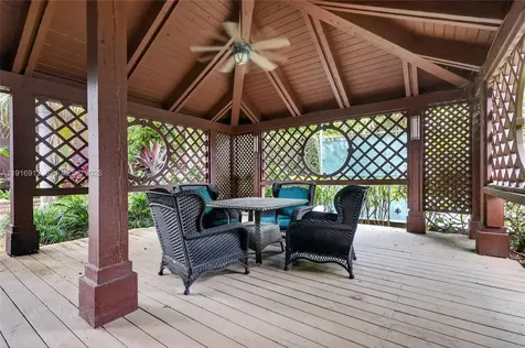 4000 Towerside Terrace Miami FL 33138