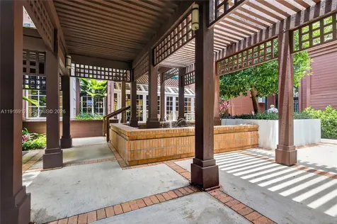 4000 Towerside Terrace Miami FL 33138