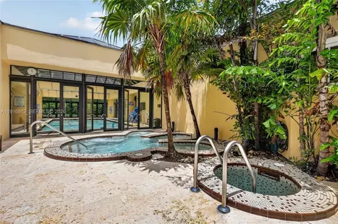4000 Towerside Terrace Miami FL 33138