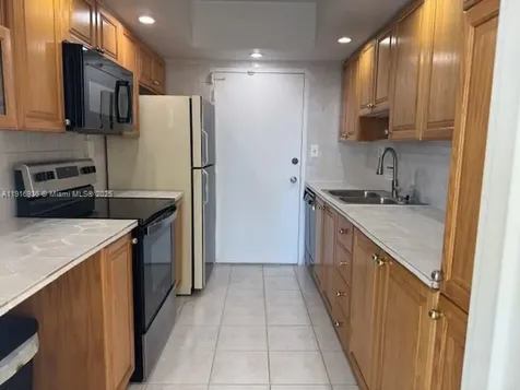 5401 Collins Avenue Miami Beach FL 33140