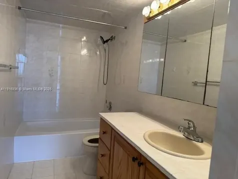 5401 Collins Avenue Miami Beach FL 33140