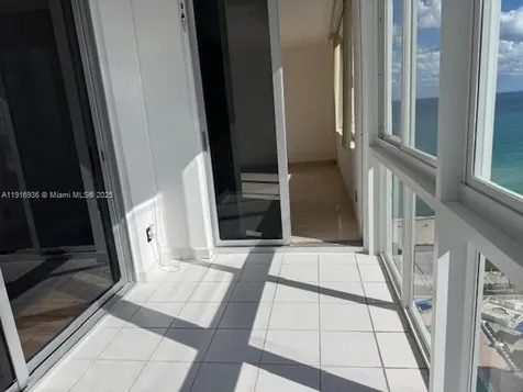 5401 Collins Avenue Miami Beach FL 33140