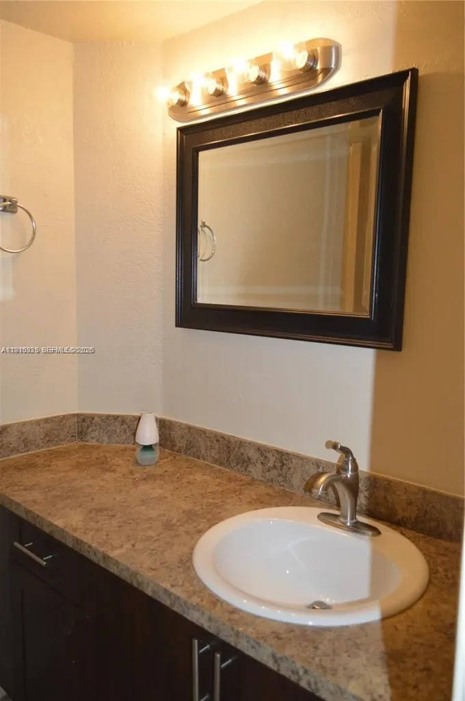 1741 SW 40th Terrace Fort Lauderdale FL 33317