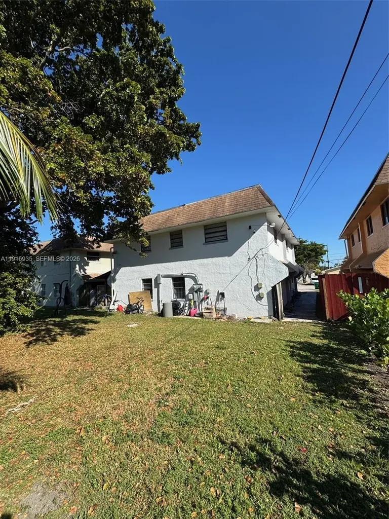 1741 SW 40th Terrace Fort Lauderdale FL 33317