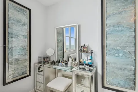 5001 Collins Avenue Miami Beach FL 33140