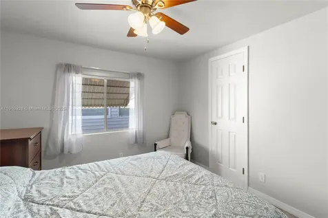 5239 NW 3rd Avenue Deerfield Beach FL 33064