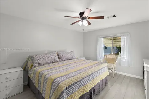 5239 NW 3rd Avenue Deerfield Beach FL 33064