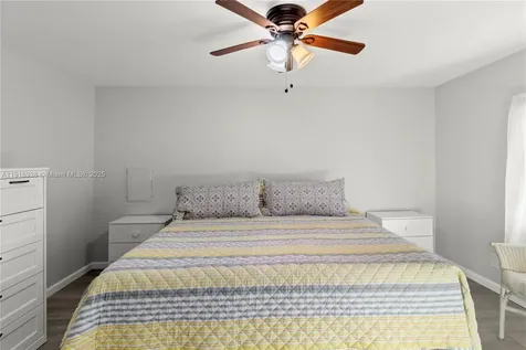 5239 NW 3rd Avenue Deerfield Beach FL 33064