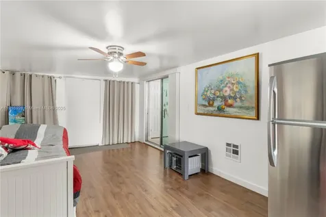 5239 NW 3rd Avenue Deerfield Beach FL 33064