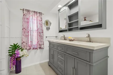 5239 NW 3rd Avenue Deerfield Beach FL 33064
