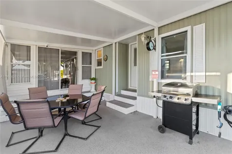 5239 NW 3rd Avenue Deerfield Beach FL 33064