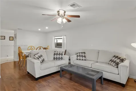 5239 NW 3rd Avenue Deerfield Beach FL 33064