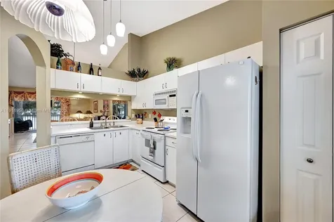 6496 Huntington Lakes Circle Naples FL 34119