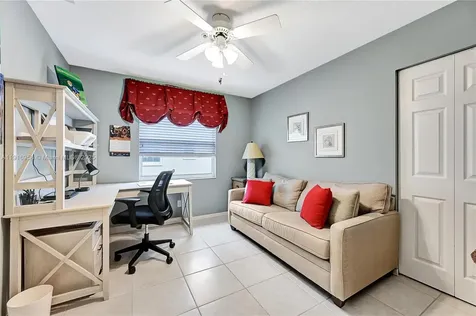 6496 Huntington Lakes Circle Naples FL 34119