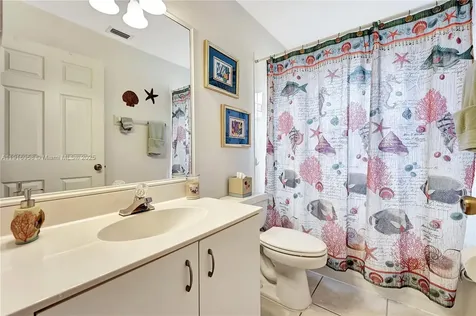 6496 Huntington Lakes Circle Naples FL 34119