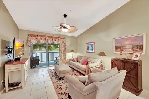 6496 Huntington Lakes Circle Naples FL 34119