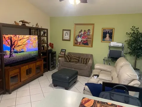 462 SE 23rd Drive Homestead FL 33033
