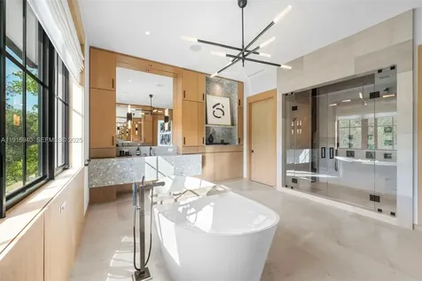 9500 SW 61st Court Pinecrest FL 33156