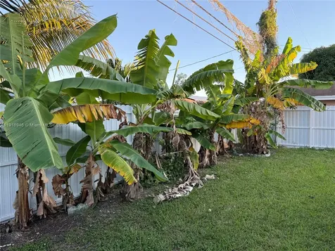 16605 SW 103rd Court Miami FL 33157