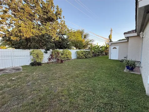 16605 SW 103rd Court Miami FL 33157