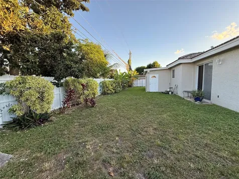 16605 SW 103rd Court Miami FL 33157