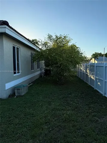 16605 SW 103rd Court Miami FL 33157