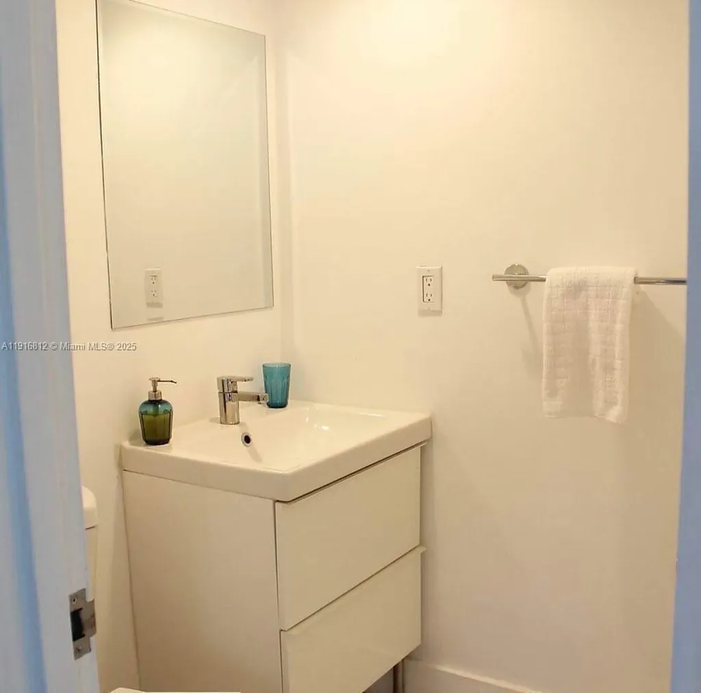 4001 S Ocean Drive Hollywood FL 33019