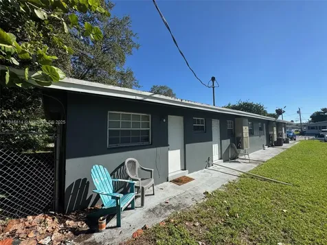 353 SW 19th Avenue Fort Lauderdale FL 33312