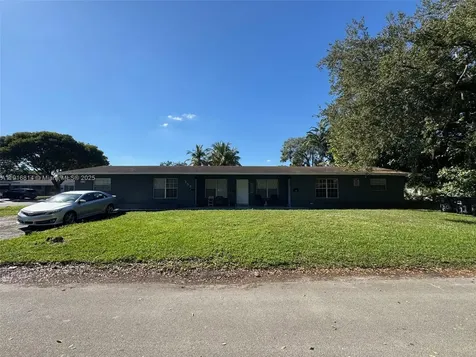 353 SW 19th Avenue Fort Lauderdale FL 33312