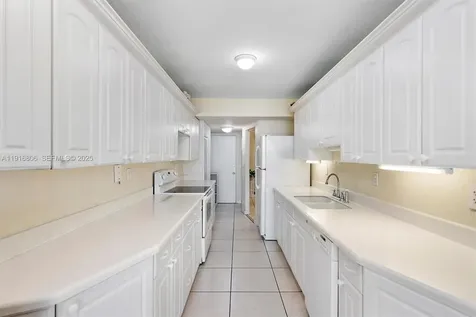 1700 NE 191st Street Miami FL 33179