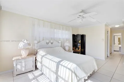 1700 NE 191st Street Miami FL 33179