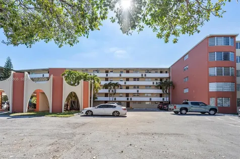 1700 NE 191st Street Miami FL 33179