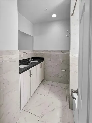 850 SW 14th Avenue Miami FL 33135