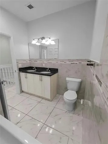 850 SW 14th Avenue Miami FL 33135